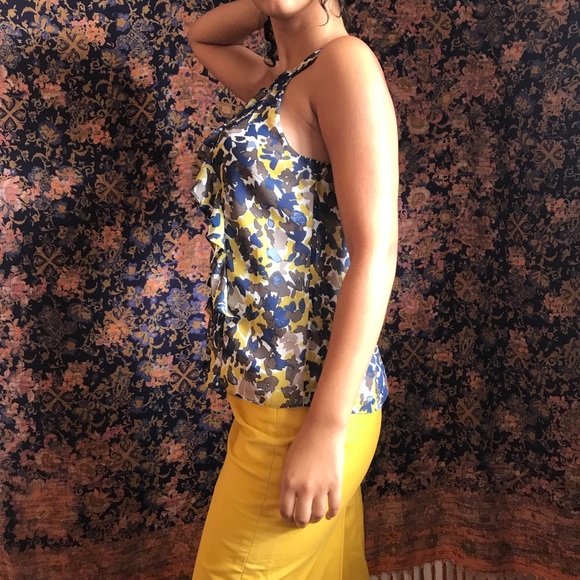 Patterned halter top - Picture 3 of 4